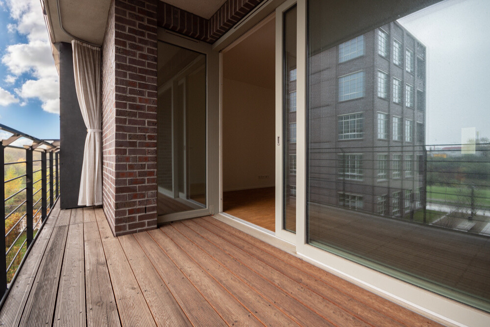 Hafen 1 – Wohnen mit Aussicht | Offene Küche | Bad mit Dusche | Loggia | Parkett | Stellplatz | Aufzug