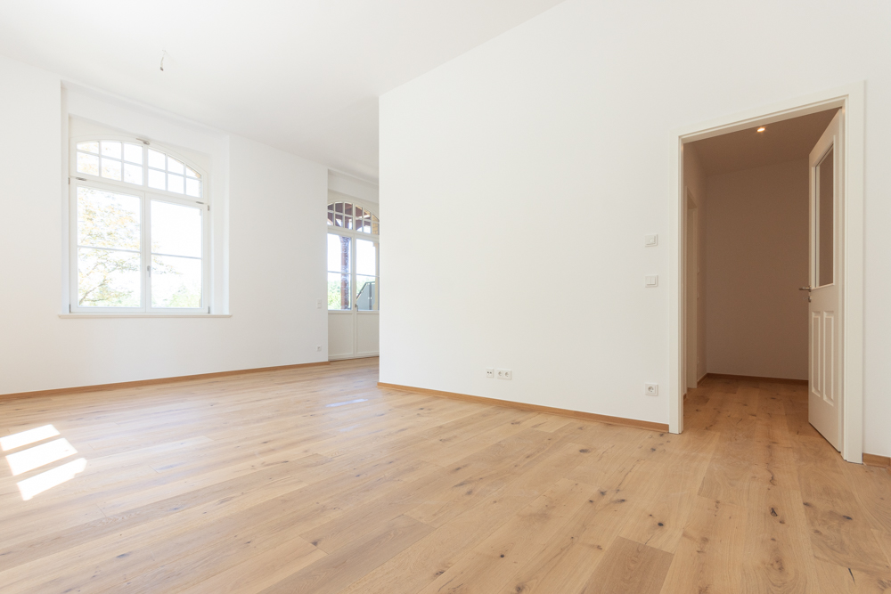 Wohn(T)raum in ruhiger Lage | Balkon | Bad mit Wanne & Dusche | HWR | Aufzug | Stellplatz