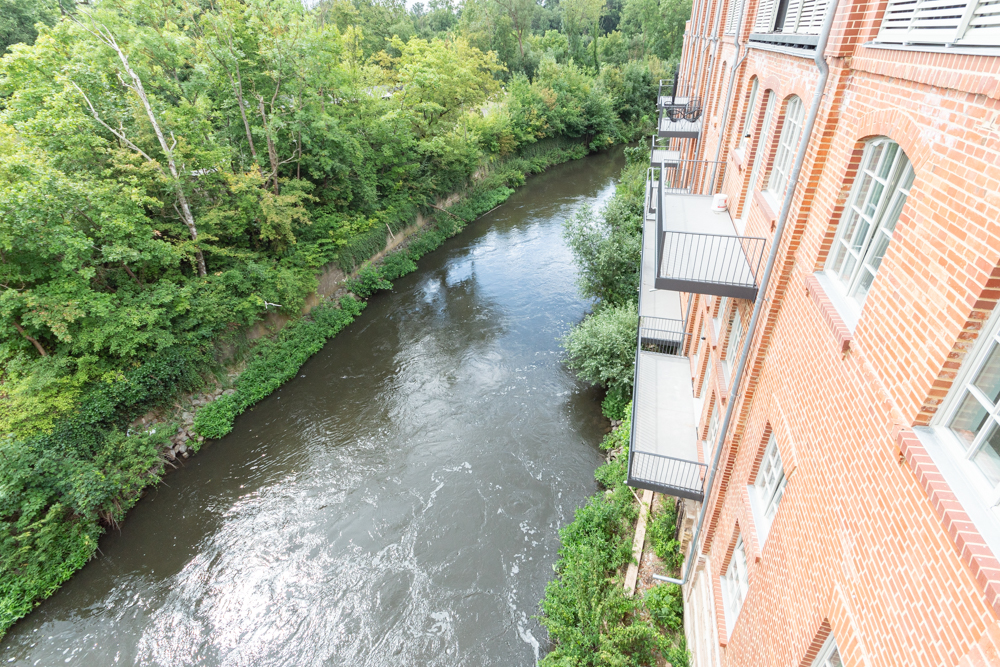 Traumwohnung am Wasser mit Balkon | Parkett | Fußbodenheizung | Offene Küche | Abstellraum