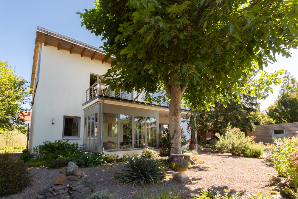 Traum-Architektenhaus mit Südwestausrichtung | Terrasse & Wintergarten | Galerie | Garage