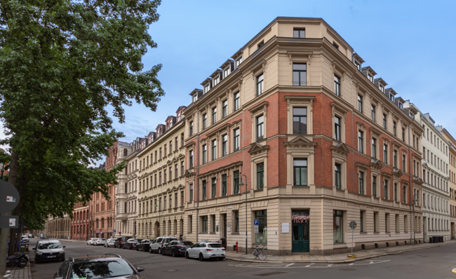 Großzügige Wohnung mit West-Loggia im Herzen Leipzigs | Tageslichtbad mit Wanne | Aufzug
