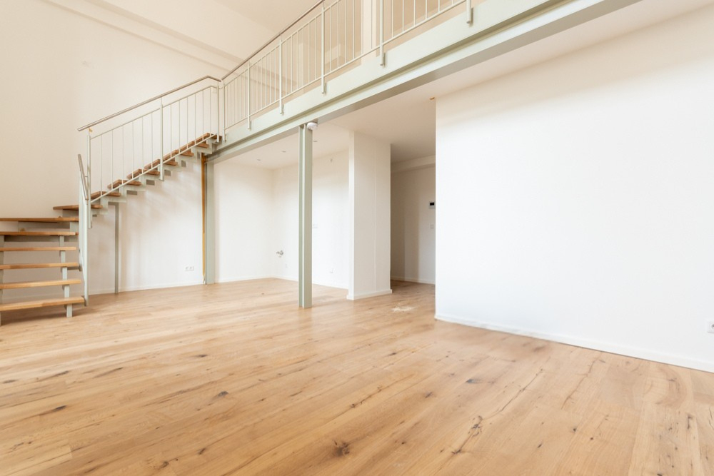 Großzügige Maisonette-Wohnung | Terrasse | Bad mit Dusche | Fußbodenheizung | Offene Küche