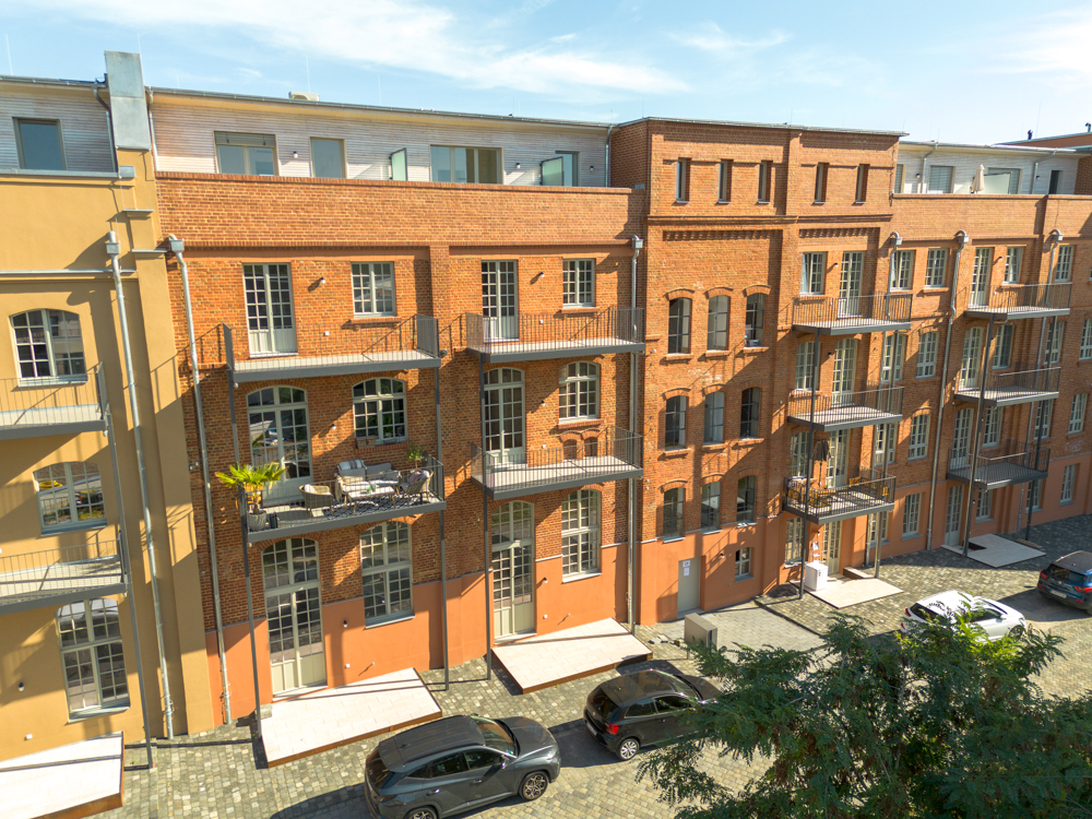 Traum-Maisonette mit 2 Terrassen | Historisches Industrieensemble am Wasser | Moderne Ausstattung