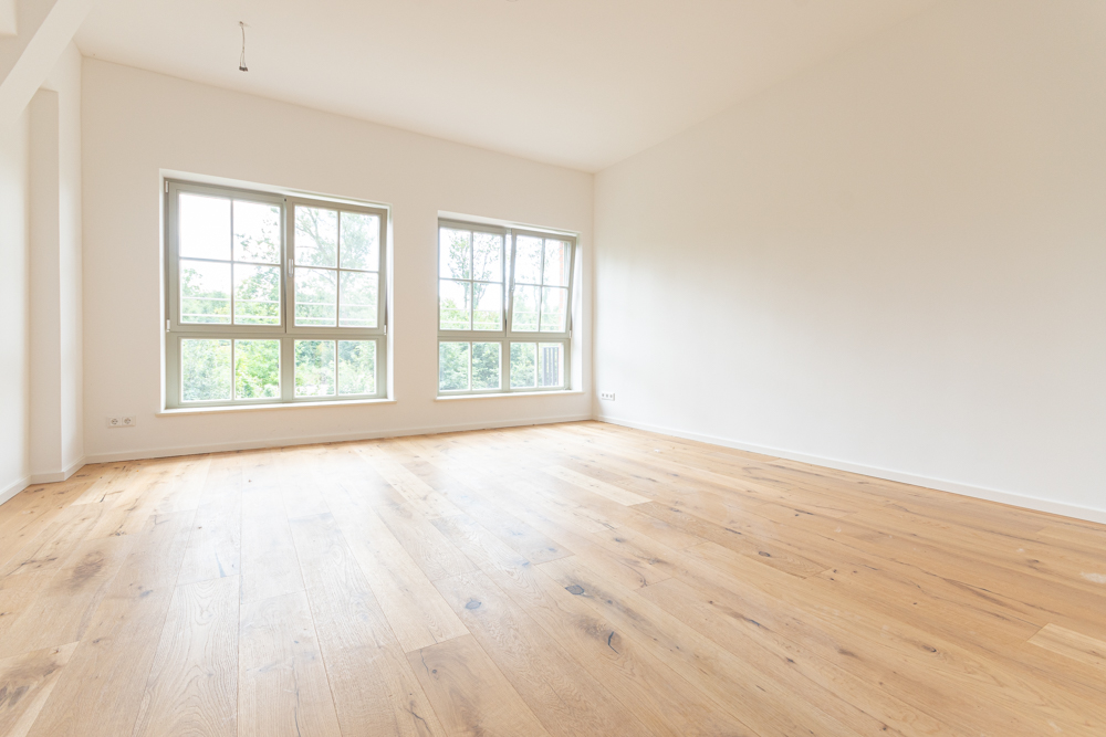 Tolle Wohnung mit großem Balkon |Erstbezug | Modernes Bad | Offene Küche | Aufzug | Stellplatz