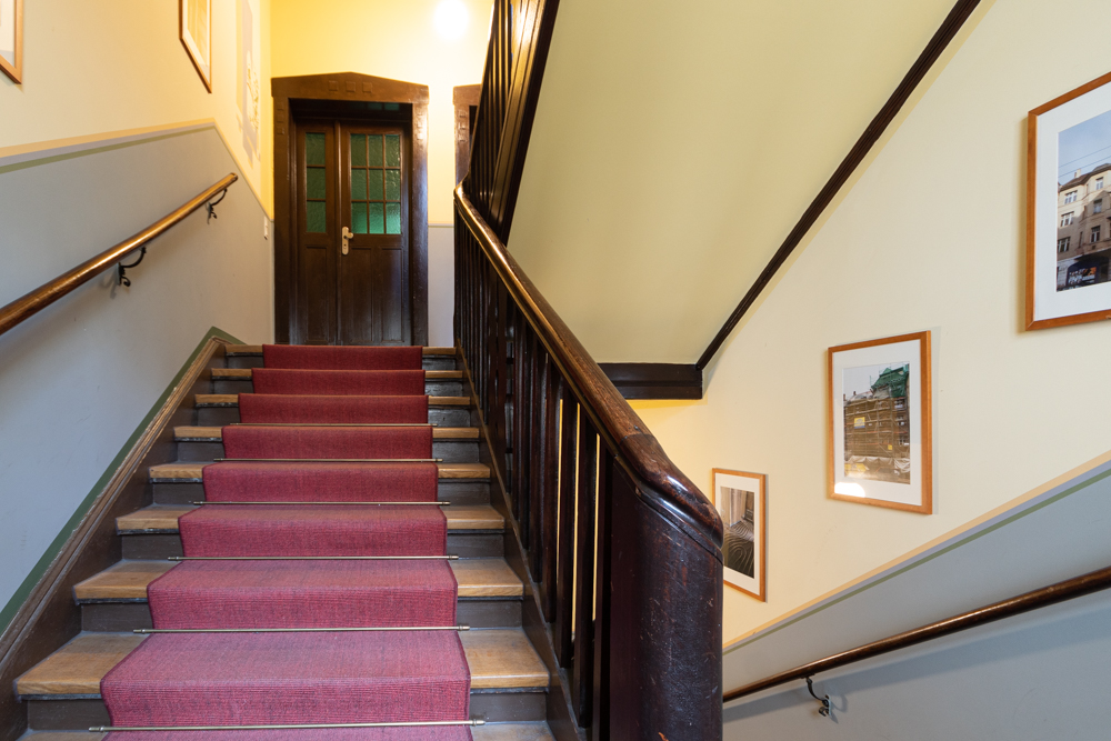 Hochwertig sanierte 3-Zimmer-Wohnung | Loggia & Balkon | Wanne & Dusche