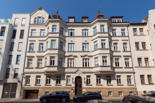 Zentral gelegene Gewerbeeinheit im Herzen der Stadt | 5 Räume | Teeküche | Stellplatz optional