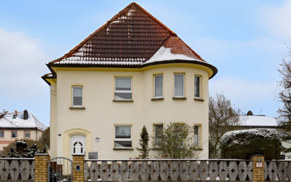 Tolle Villa mit viel Potenzial – großes Grundstück | Wintergarten| Garagen | Mehrgenerationen-Wohnen