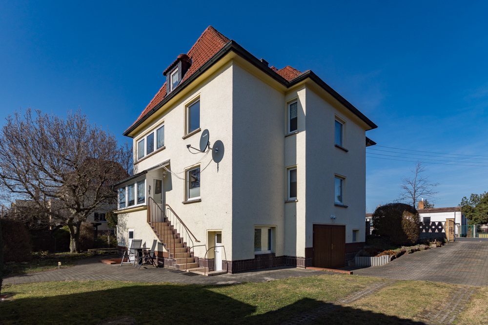 Tolle Villa mit viel Potenzial – großes Grundstück | Wintergarten| Garagen | Mehrgenerationen-Wohnen