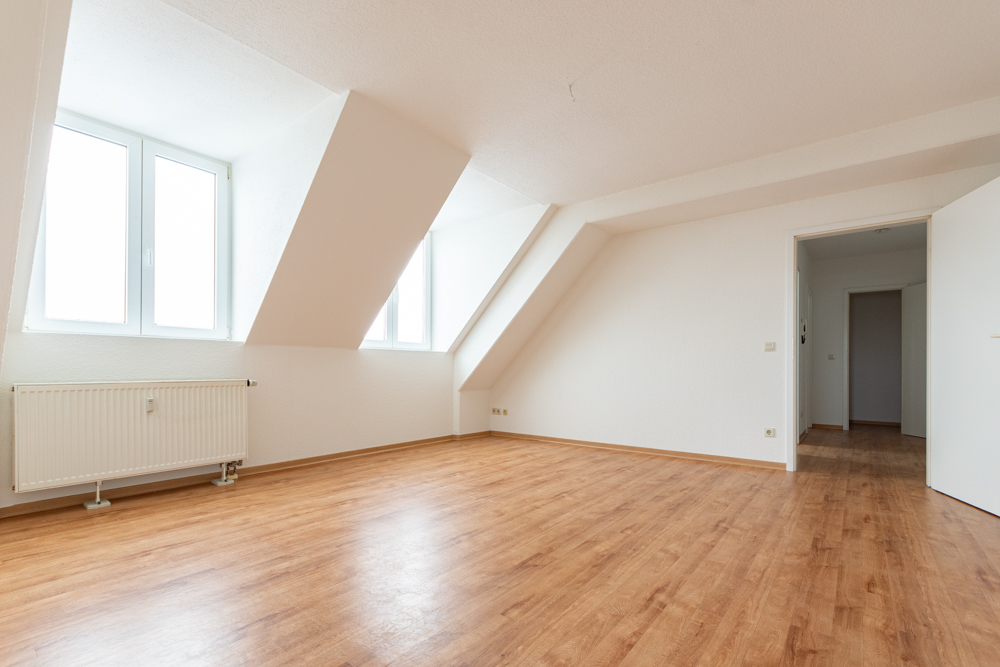 Helle 2-Zimmer-Wohnung | Tageslichtbad | Abstellraum | Einkaufen in unmittelbarer Nähe
