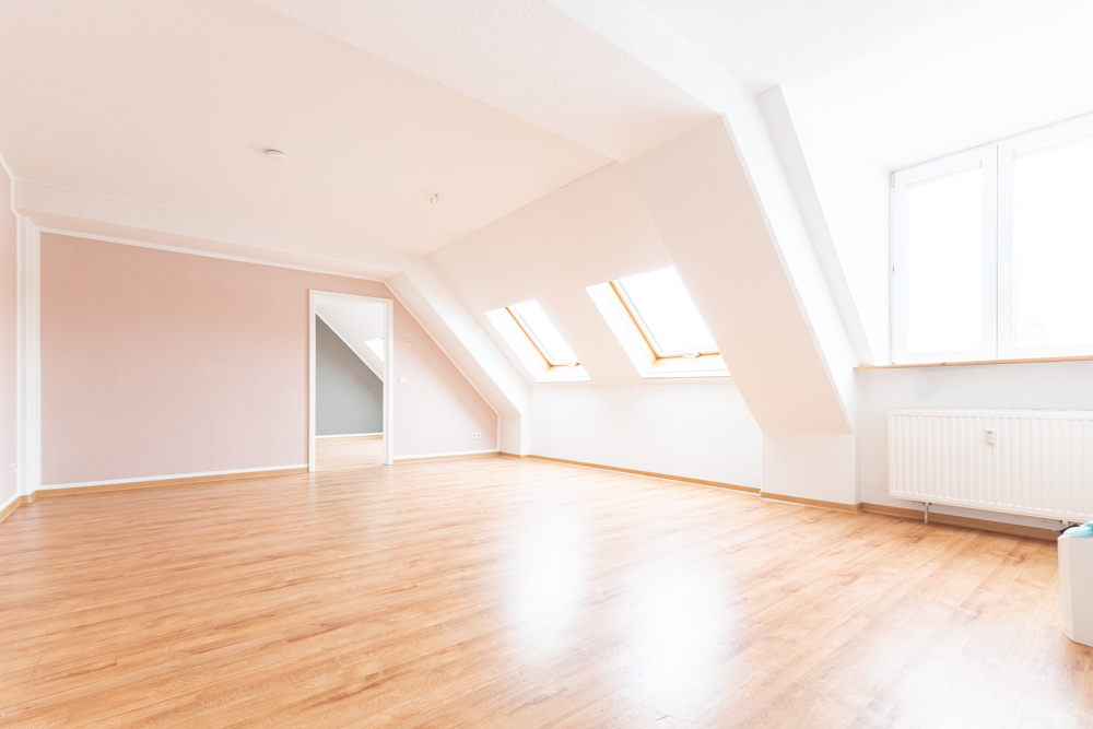 Helle niedliche 2-Zimmer-Wohnung | Tageslichtbad | Abstellraum | Einkaufen in unmittelbarer Nähe