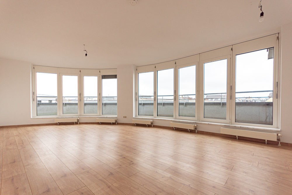 Großzügige 4-Zimmer-Wohnung mit Terrasse in der Südvorstadt | Tageslichtbad | Abstellraum | Aufzug