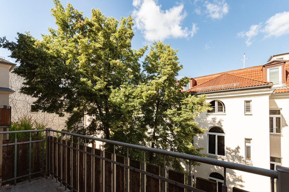 Wohnen im Herzen von Leipzig | 5 Min. bis zum Hbf | Parkettboden | Fahrstuhl | Balkon