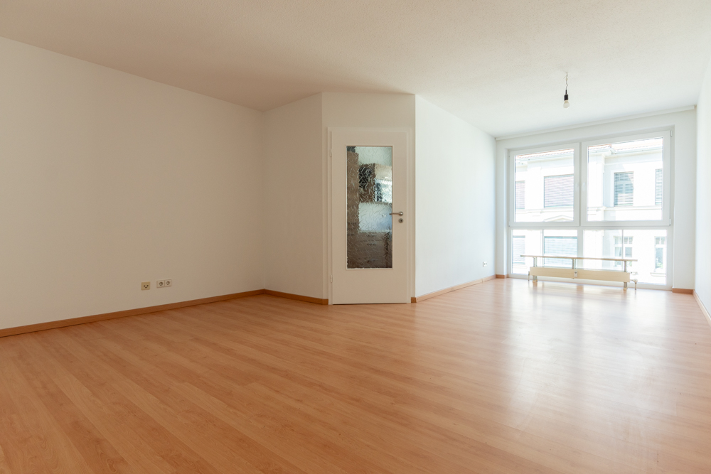 Ruhige Lage und schnell im Zentrum | Bad mit Wanne | Aufzug | Einbauküche