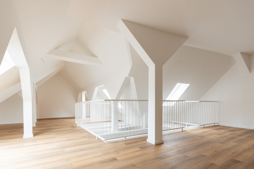 Charmante Maisonette-Wohnung im Herzen der Leipziger City | Wunderschöne Galerie | Gäste-WC | Aufzug