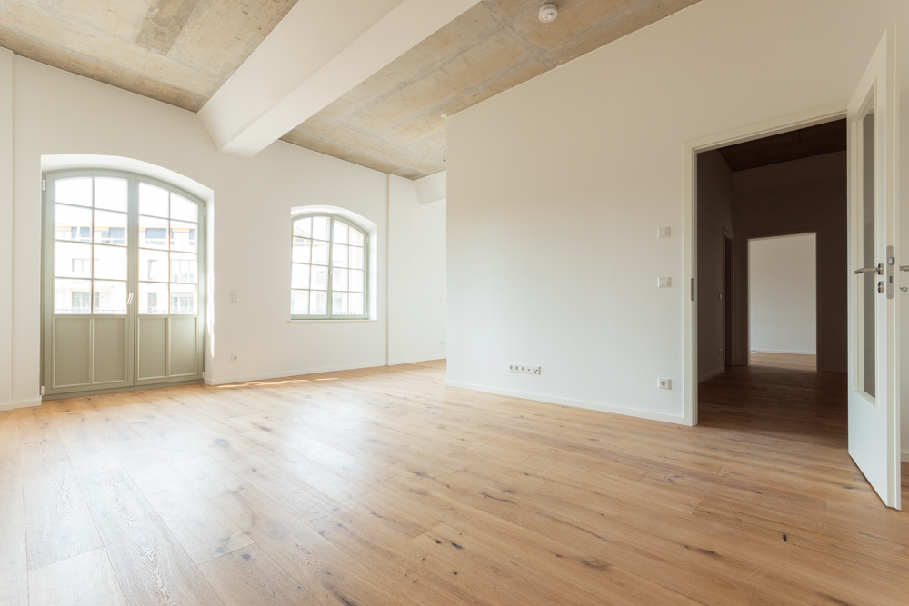 Stilvoll wohnen in historischem Ambiente | Balkon | Parkett | HWR | Offene Küche | Stellplatz